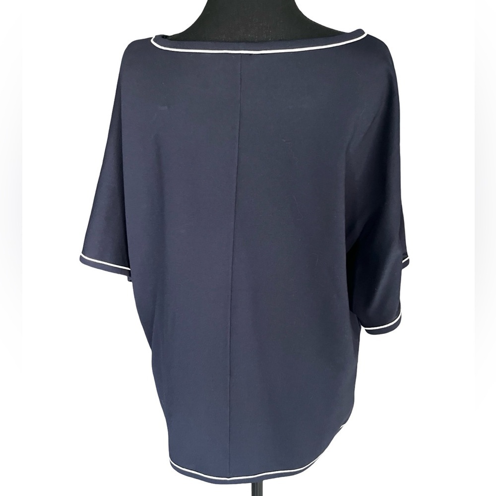 Max Studio Dark Blue Short Sleeve Top with White Trim - Picture 3 of 4